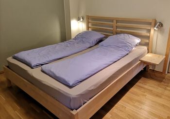 Furniture ,Comfort ,Bed frame ,Pillow ,Wood.