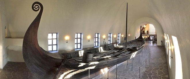 Image may contain: Viking ships, Longship, Gondola, Boat, Maritime museum.