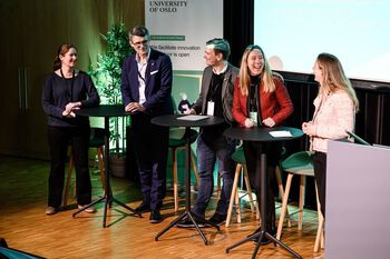The panel. From left: Gunnveig Grødeland, researcher, University of Oslo/Oslo University Hospital; Jan Børge Jakobsen, CEO, Bayer AS; Mikkel W. Pedersen, CSO, Nykode Therapeutics AS; Kristin Willoch Haugen, Regional Director Oslo and Viken, Innovation Norway; and Mari Sundli Tveit, CEO, Research Council of Norway.