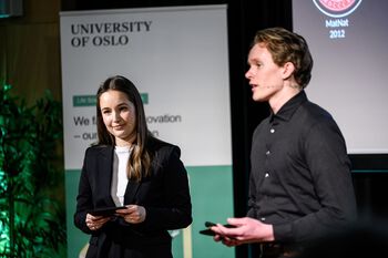 Simone Mester and Torleif Tollefsrud Gjølberg, two young entrepreneurs from academia, told about their path from innovative students at the Faculty of Mathematics and Natural Sciences to PhD students at the Faculty of Medicine and how they are aiming at starting their own company.