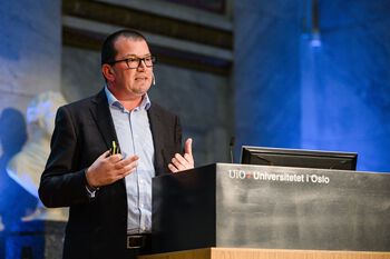 New opportunities for collaboration between big pharma and academia in White City Campus in London – a role model for Oslo Science City?
Mark Toms, Dr.
Medical Director &amp;#38; Chief Scientific Officer,&amp;#160;Novartis UK
Watch his presentation.