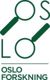 Logoen til Osloforskning i mørkegrønt. Logoen består av ordet "Oslo" i storebokstaver, hvor O-ene er to forstørrelsesglass.