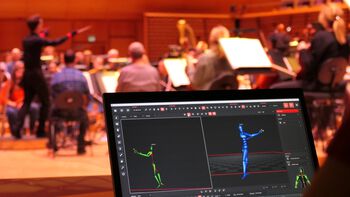 Conductor Øyvind Bjorå wore a motion capture suit based on inertial measurement units (3D accelerometer, gyroscope, and magnetometer). A 3D avatar was projected on the screen during the concert to show the audience how the technology works.