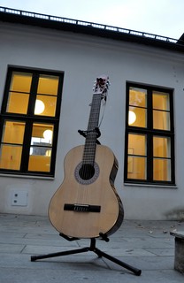 Guitar with micro-computer