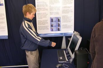 Joint ,Computer ,Personal computer ,Laptop ,Standing.