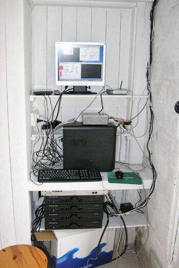 Cable management ,Electrical wiring ,Technology ,Computer network ,Electronic device.