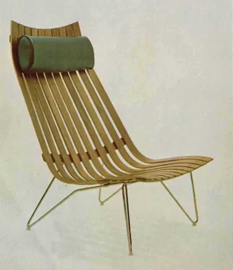 Bildet kan inneholde: stol, utendørsmøbler, metall.